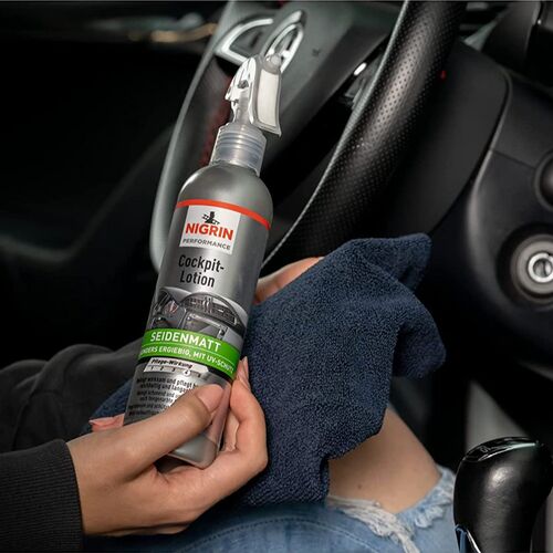 NIGRIN Performance Cockpit Lotion 40-дневный полироль для пластика с матовым эффектом 300 мл, изображение 3