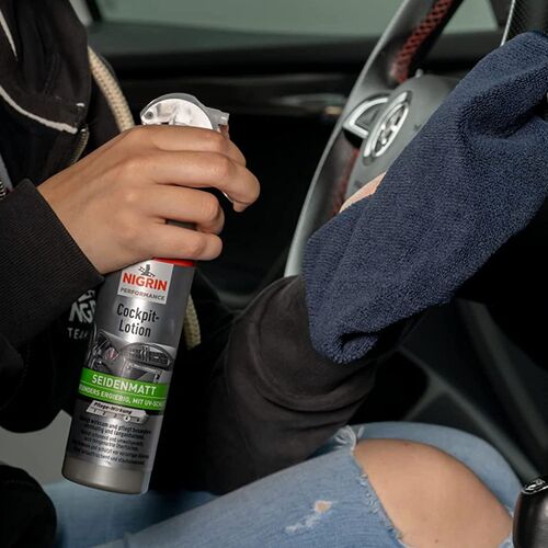 NIGRIN Performance Cockpit Lotion 40-дневный полироль для пластика с матовым эффектом 300 мл, изображение 4