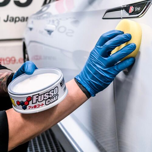 SOFT99 Fusso Coat 12 Months Protection White долговременный воск для светлых автомобилей 200 г, изображение 8