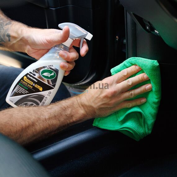 Turtle Wax Inside & Plastic Shine увлажнитель и УФ защита пластика 500 мл, изображение 4 Turtle Wax Inside & Plastic Shine увлажнитель и УФ защита пластика 500 мл, изображение 4